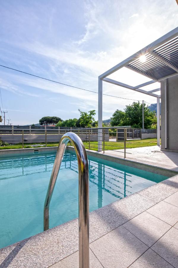 Ag Luxury Villas, Iraklitsa Nea Iraklitsa 外观 照片